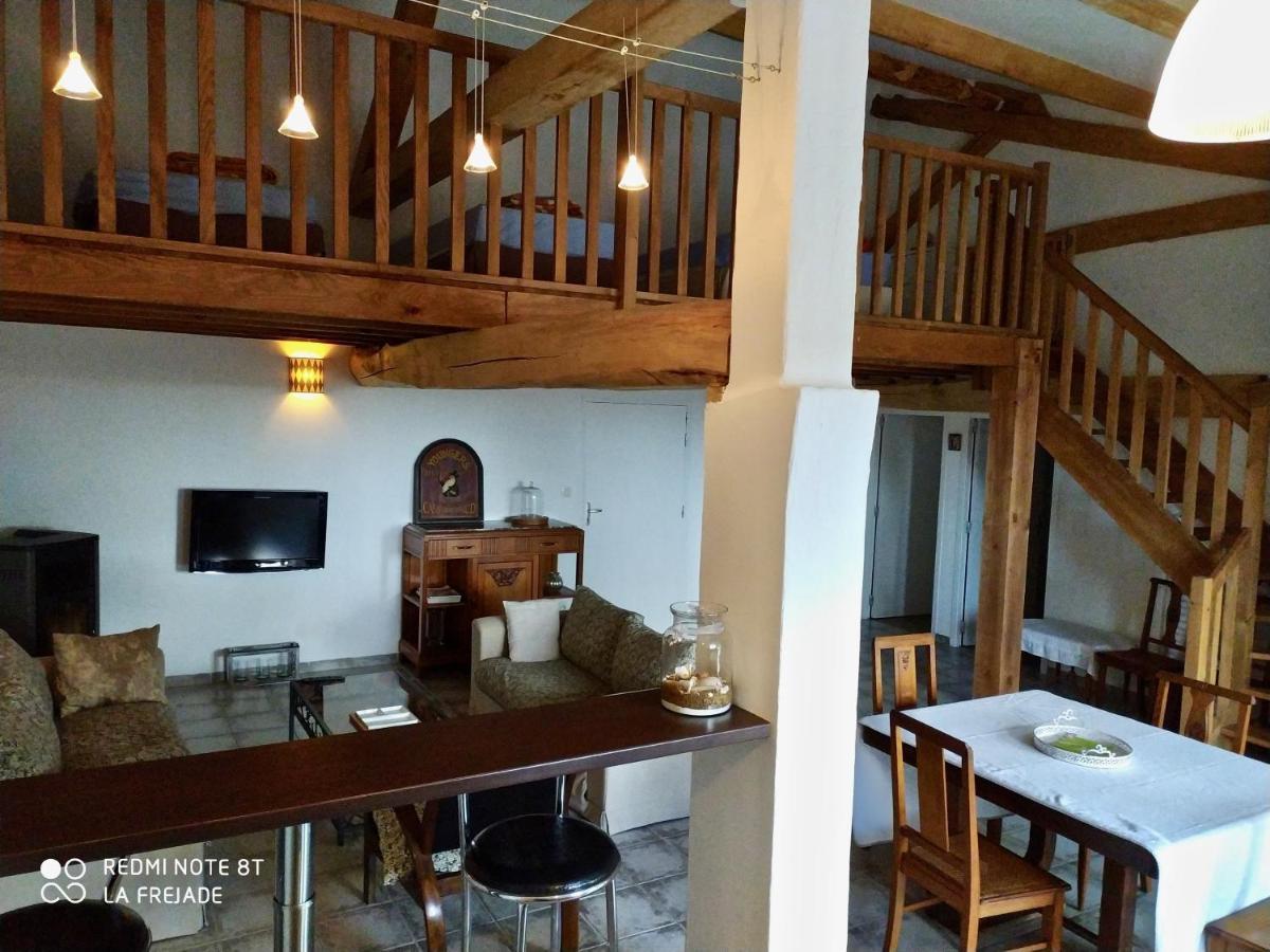 La Frejade Bed & Breakfast *